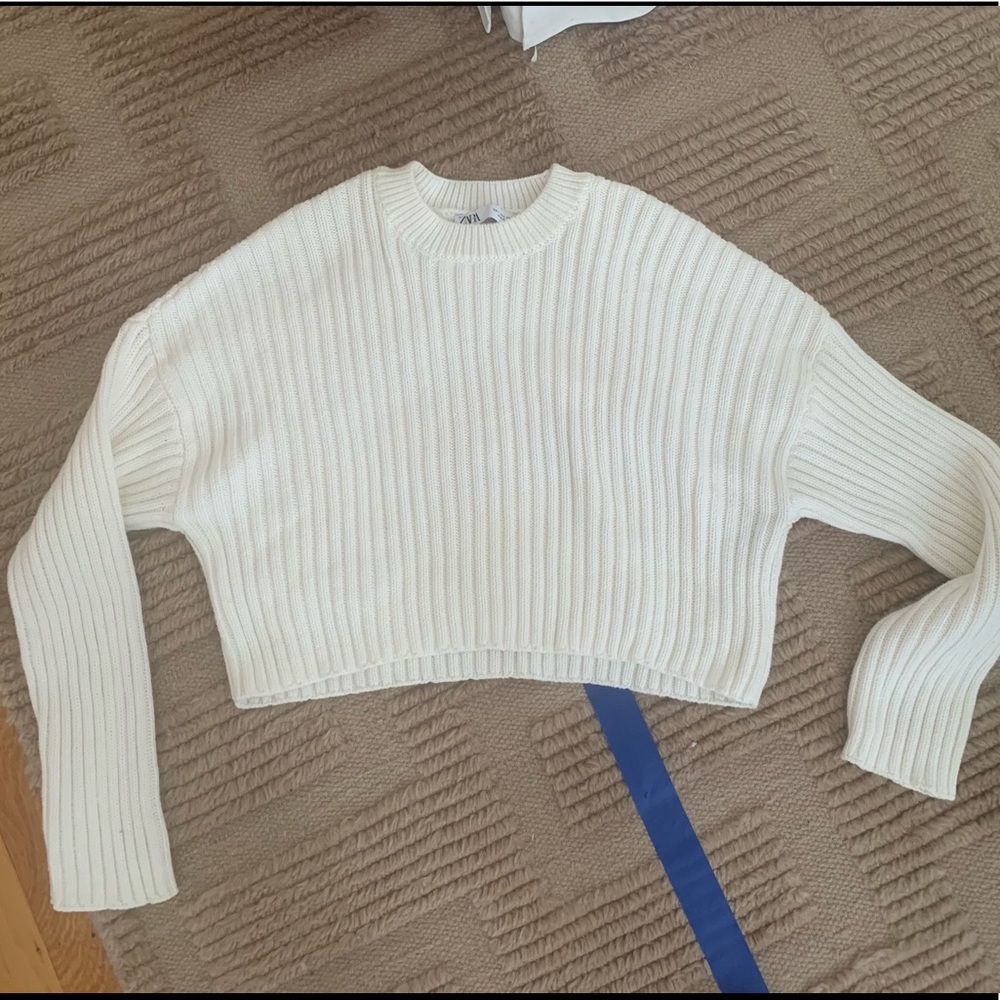 Zara white cropped cotton sweater worn once